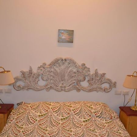 ナポリCasa Luciano Al San Carloアパートメント エクステリア 写真