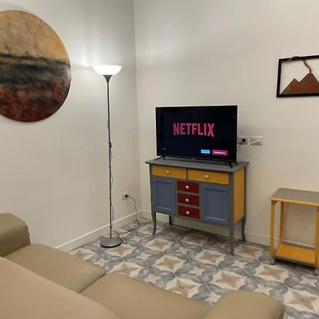 ナポリCasa Luciano Al San Carloアパートメント エクステリア 写真