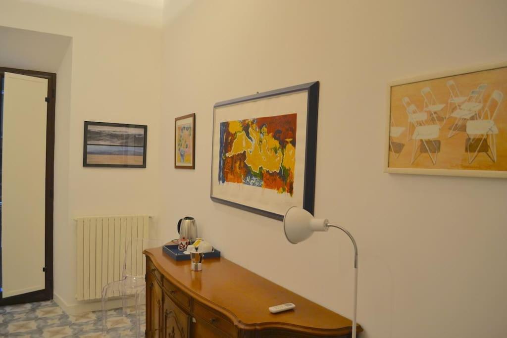 ナポリCasa Luciano Al San Carloアパートメント エクステリア 写真